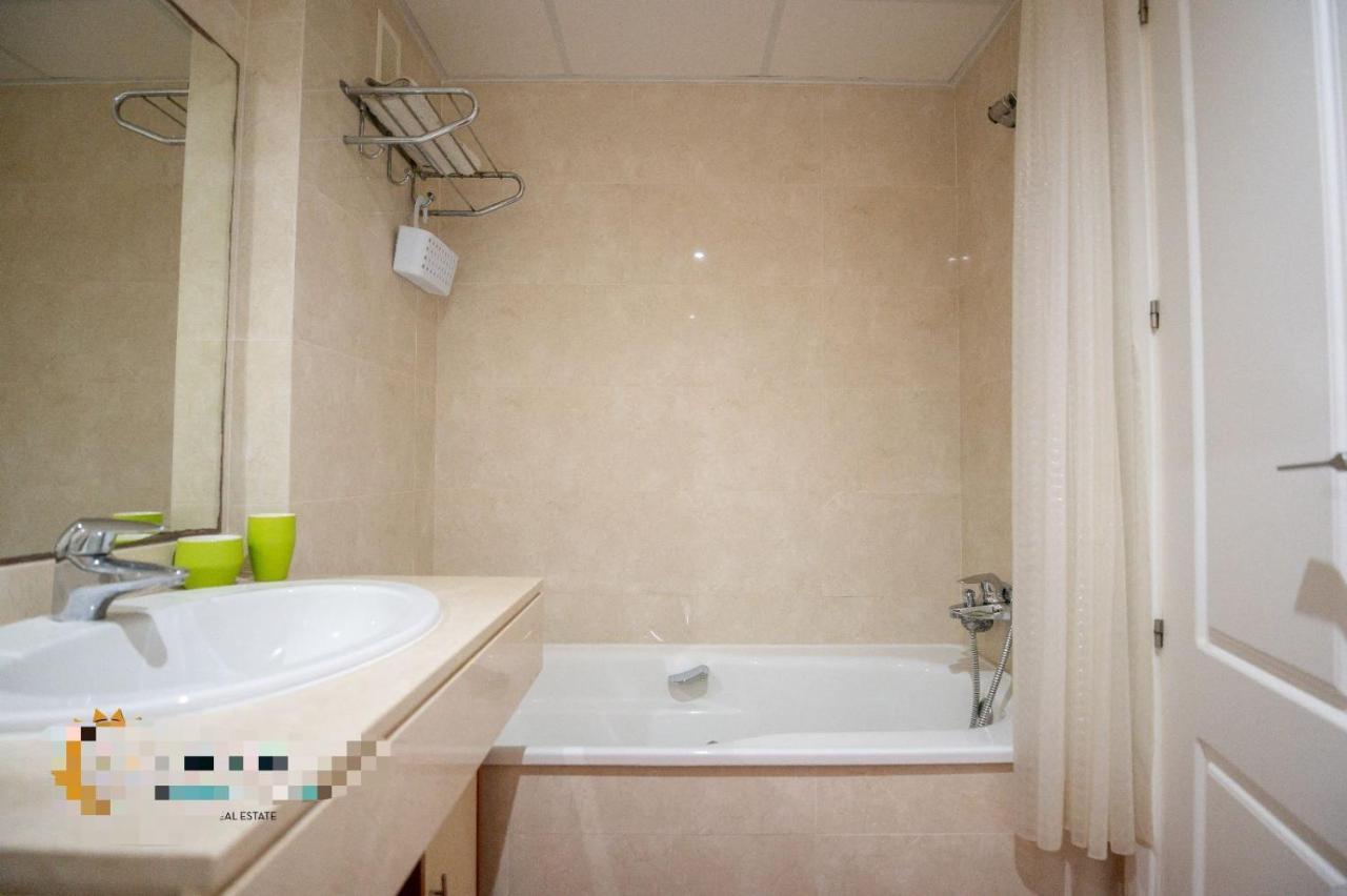 Vista Bahia Con Piscinas, Parking Y Terraza Apartment La Herradura  Ngoại thất bức ảnh